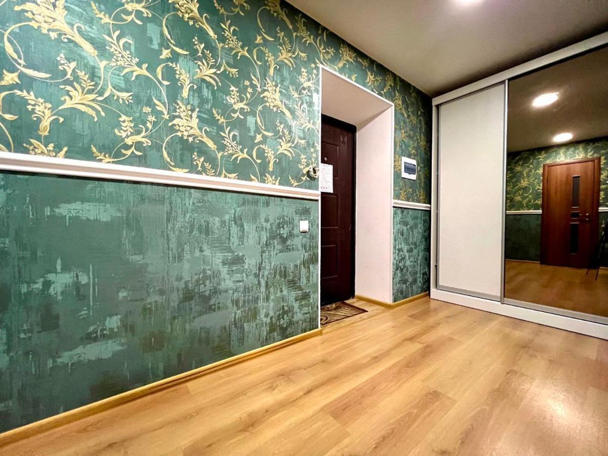 Apartpoltava Простора Однокімнатна Квартира В Новобудові, Корпусний Парк Kültér fotó